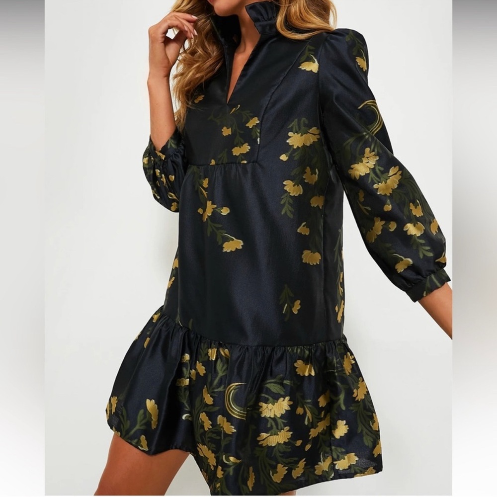 Tuckernuck Navy Floral Dress- Large NWT